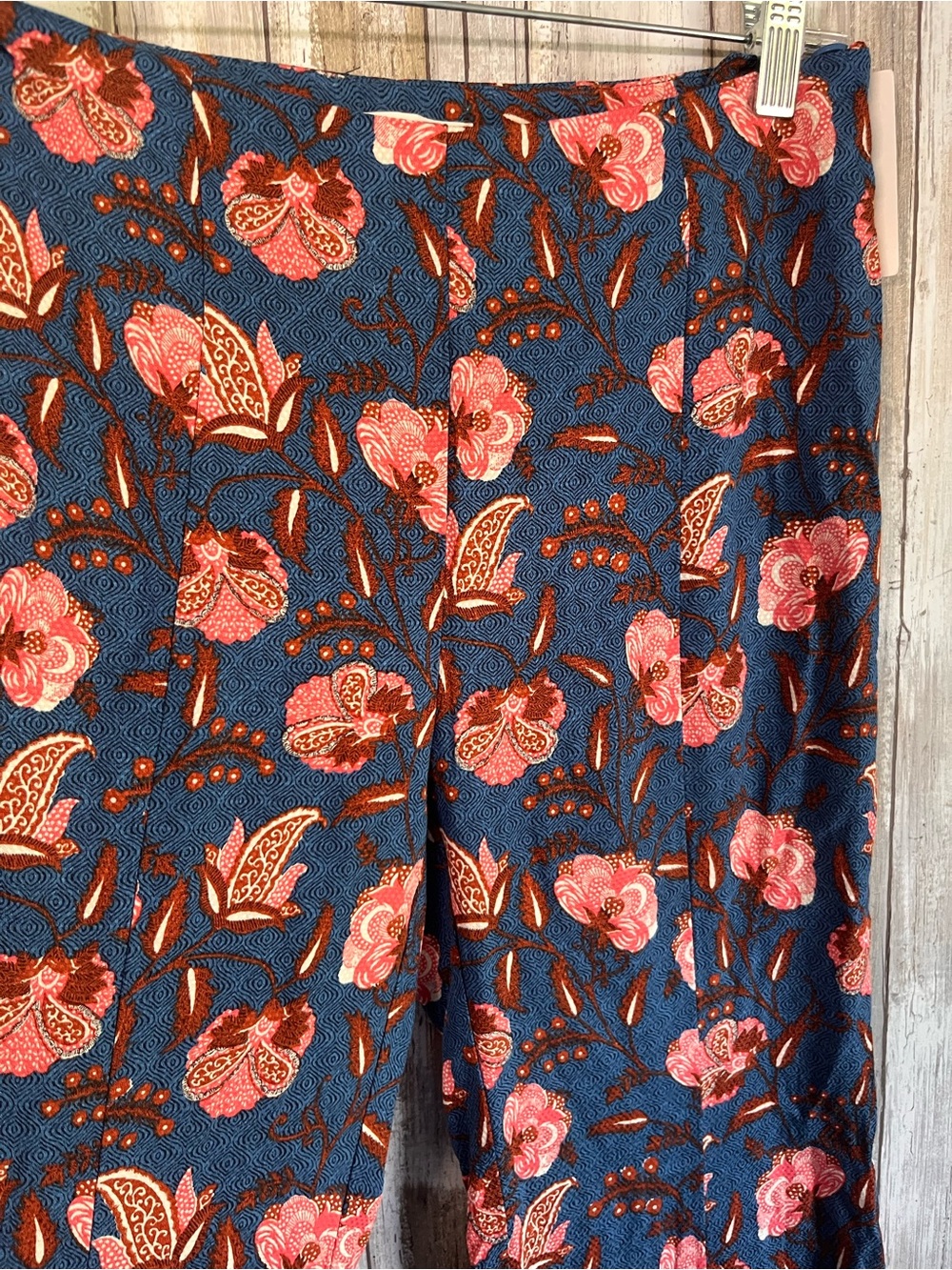 Anthropologie Drapey Floral Flare Bell Bottom Pants Blue Size 0 NWT - Picture 5 of 7